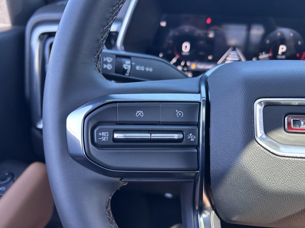Used 2024 GMC Canyon AT4 w/ Canyon Safety Plus Package AWD/4WD image 19