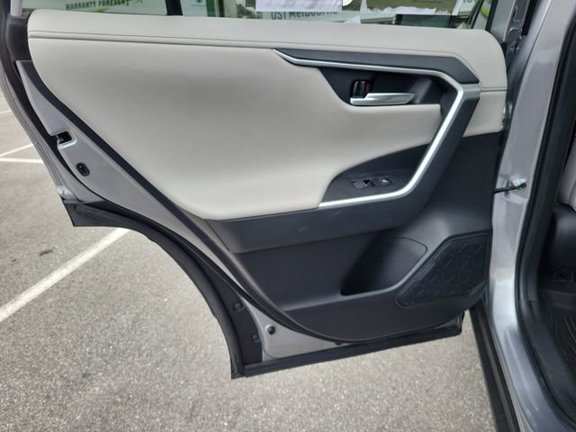 Used 2023 Toyota RAV4 Limited image 11