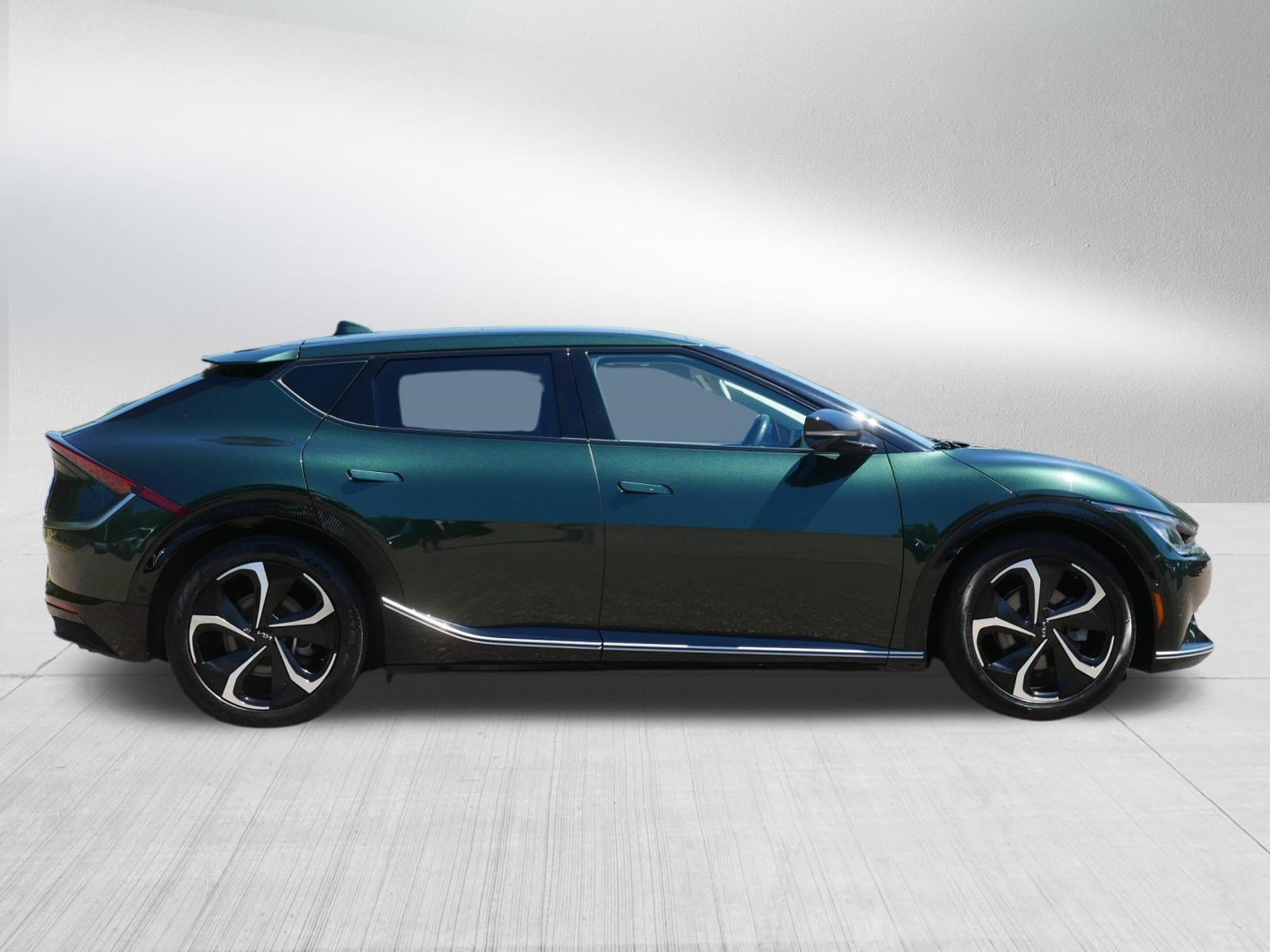 Certified 2023 Kia EV6 GT-Line AWD/4WD image 8