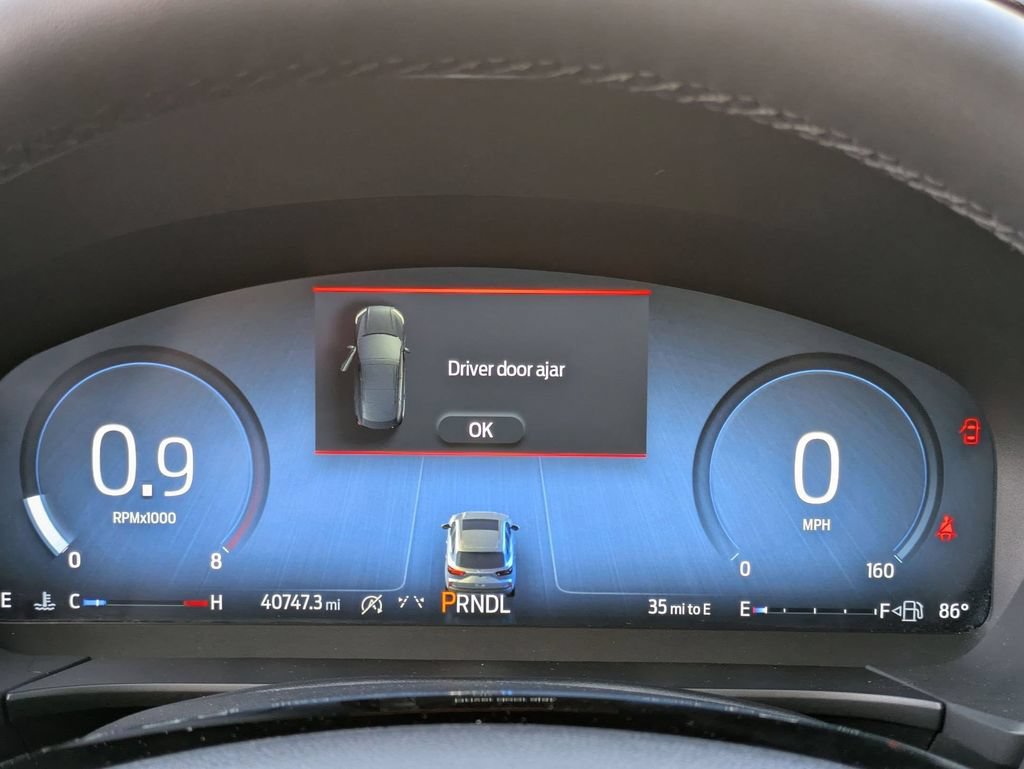 Used 2023 Ford Escape Platinum AWD/4WD image 14