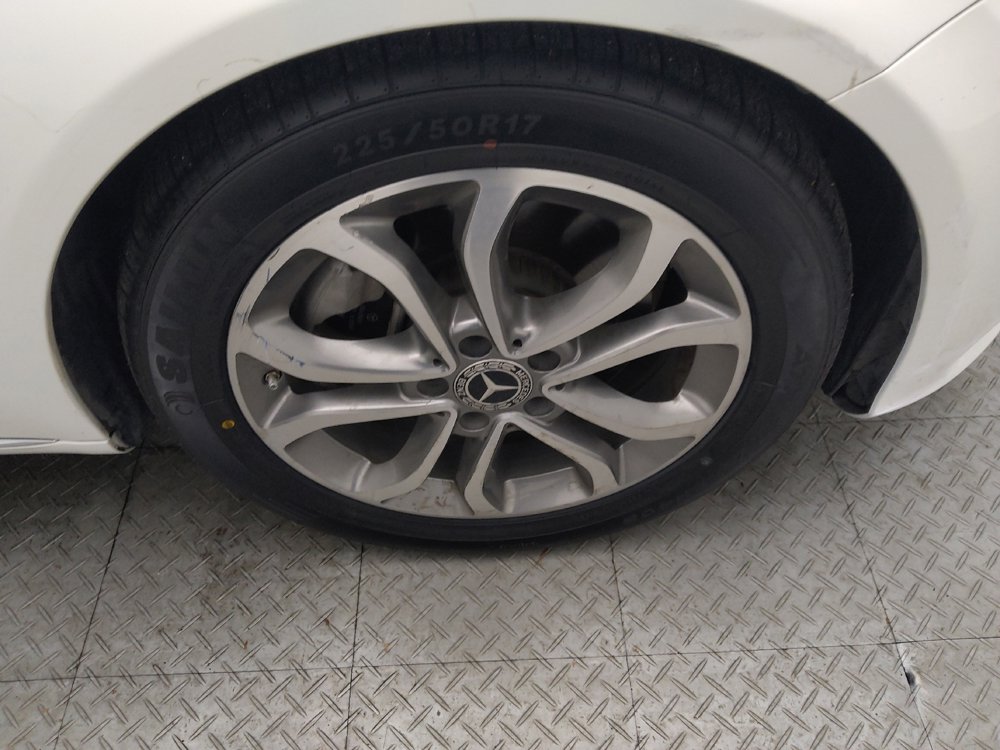 Used 2018 Mercedes-Benz C 300 Sedan w/ Premium Package image 31