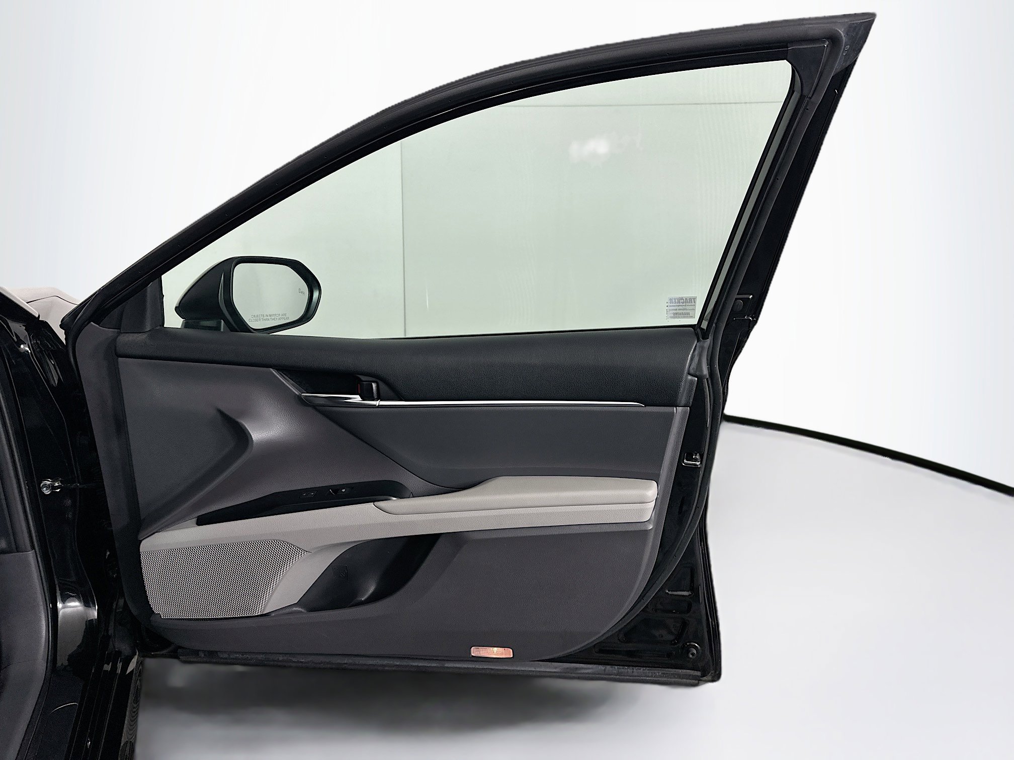 Used 2019 Toyota Camry LE w/ Convenience Package image 30