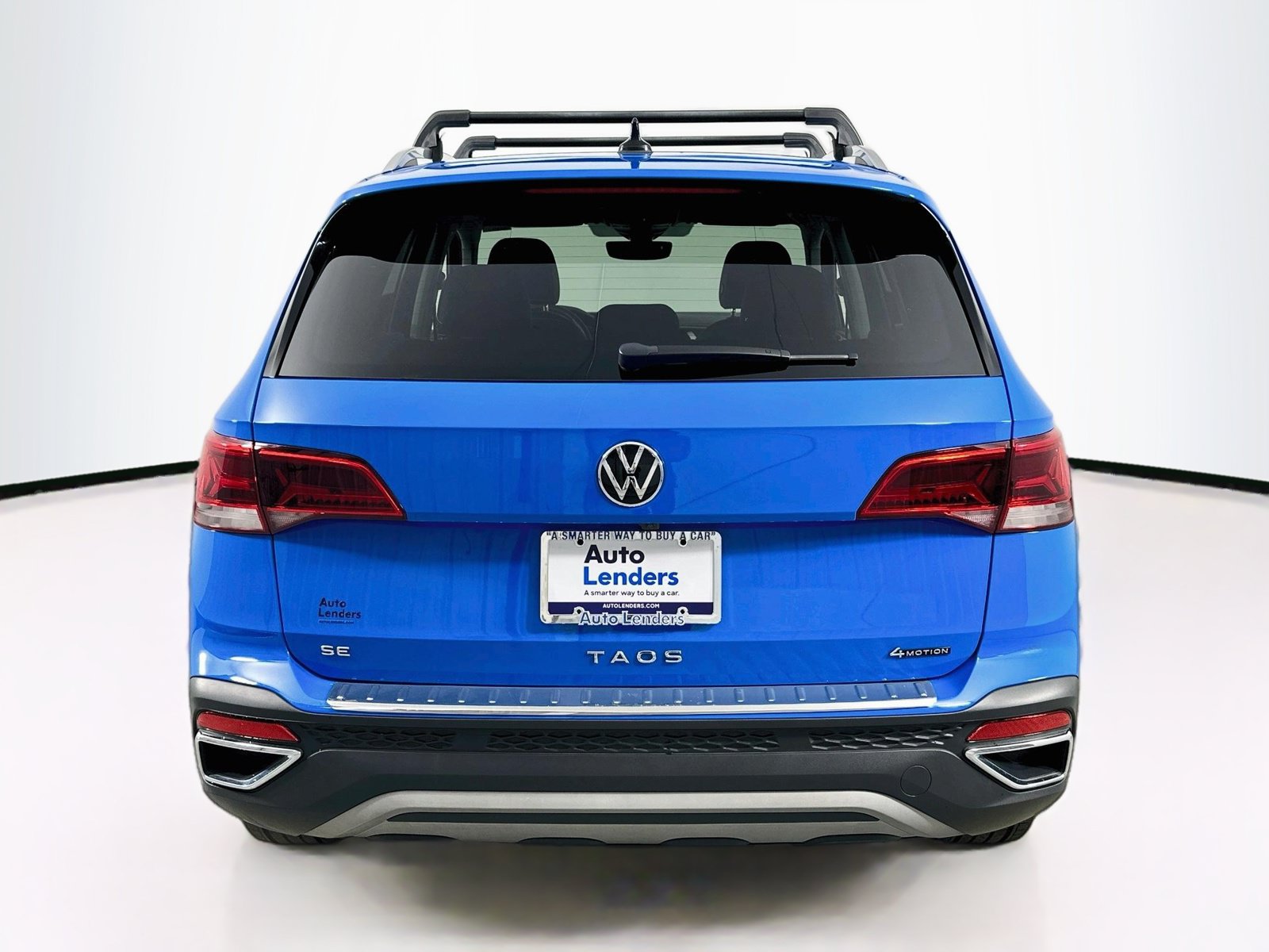 Used 2022 Volkswagen Taos SE w/ Panoramic Sunroof Package AWD/4WD image 6