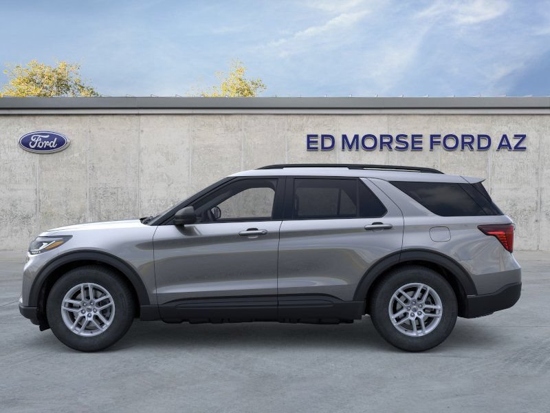 New 2026 Ford Explorer Active RWD image 3