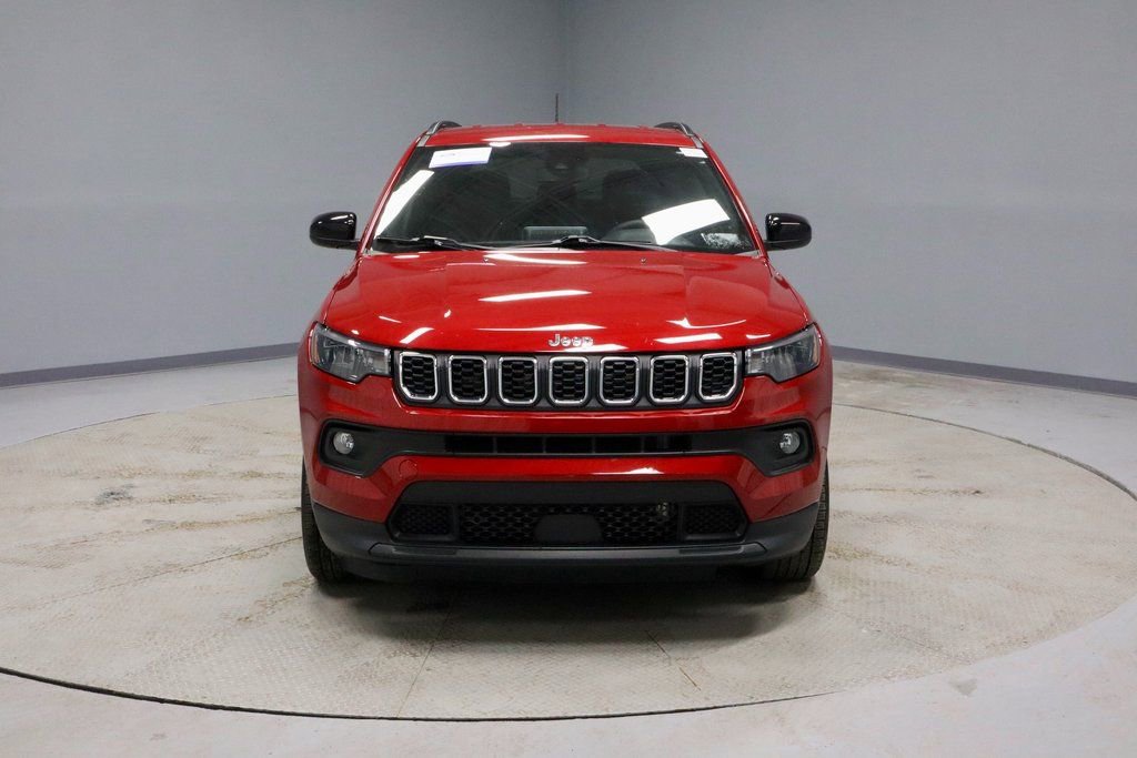 Used 2025 Jeep Compass Latitude image 6
