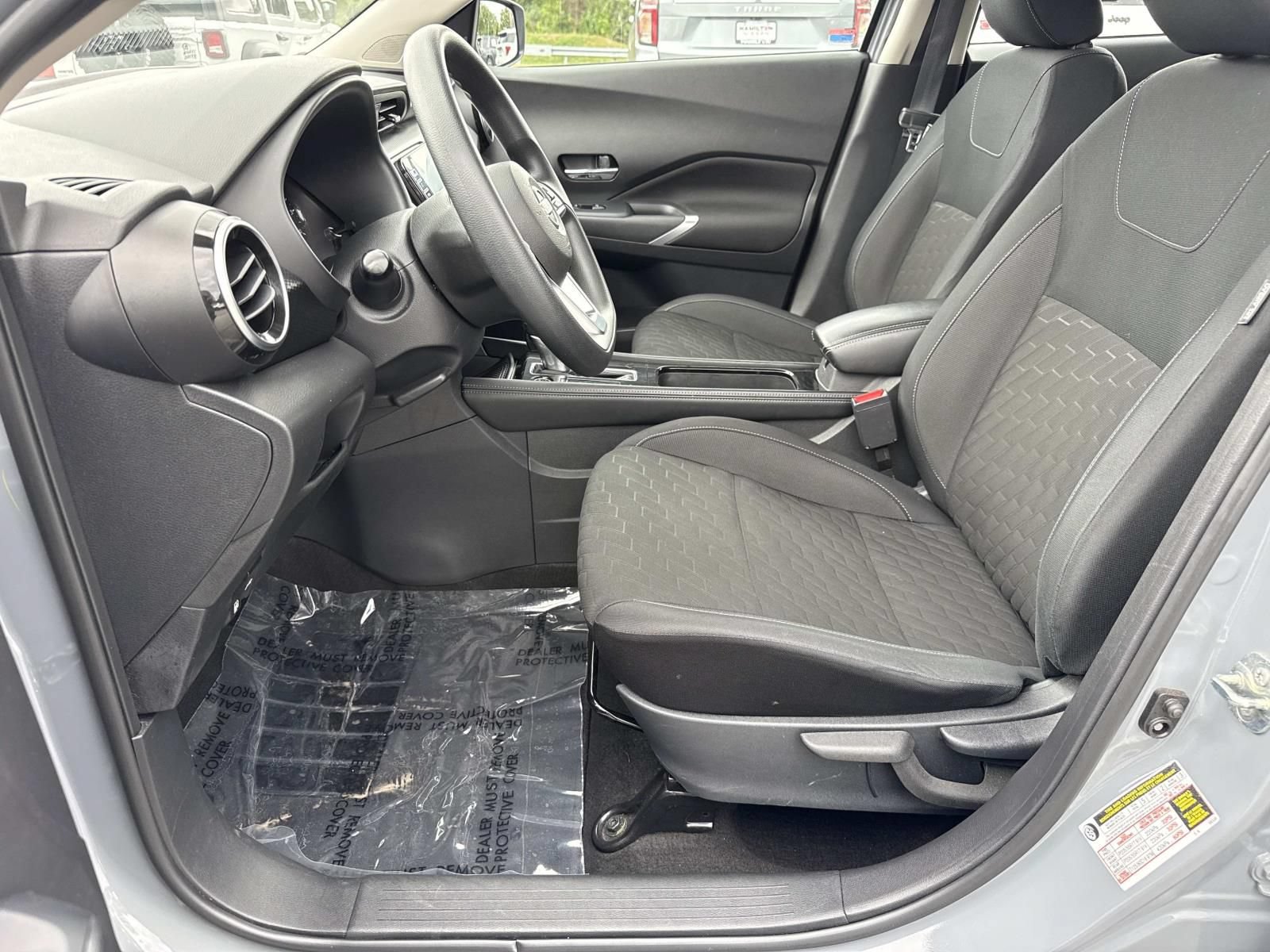 Used 2023 Nissan Kicks SV FWD image 29