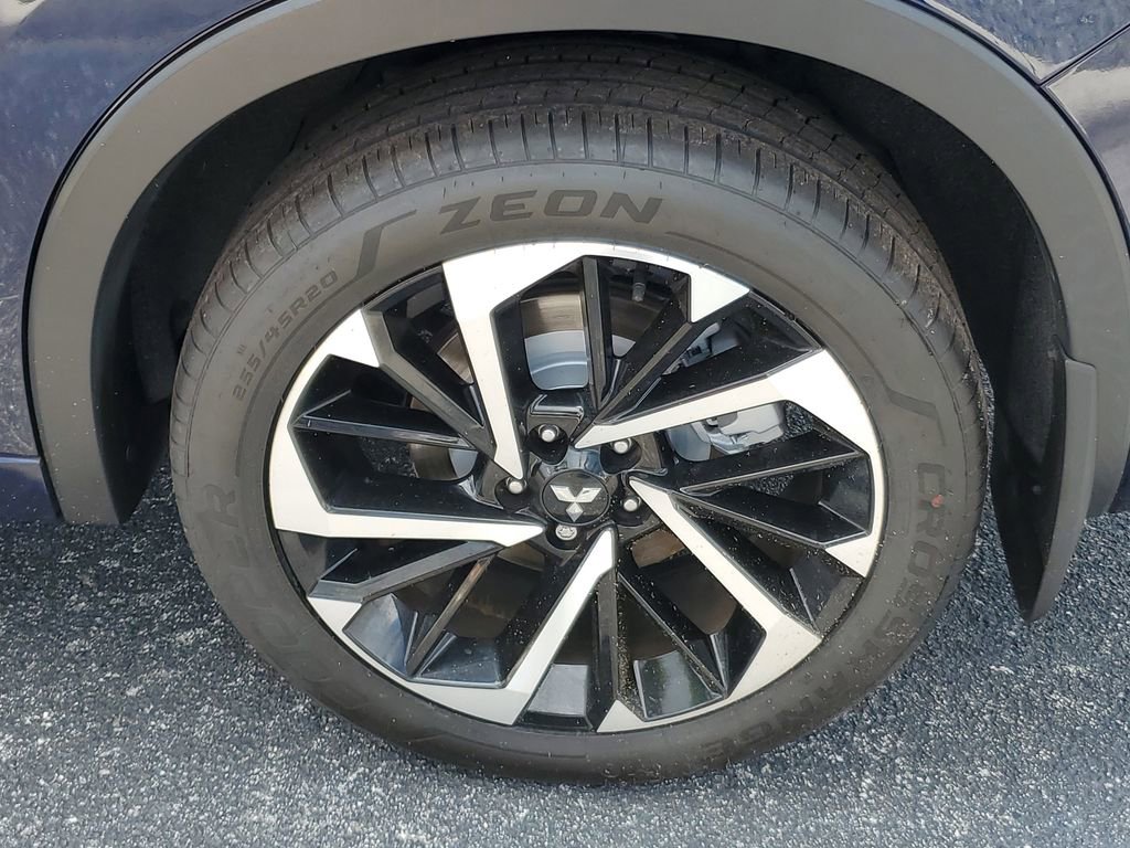 Used 2023 Mitsubishi Outlander SEL image 5