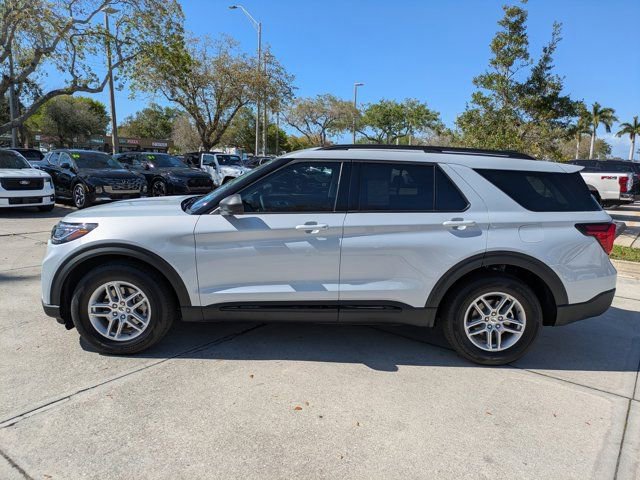 New 2026 Ford Explorer Active w/ Active Comfort Package RWD image 3