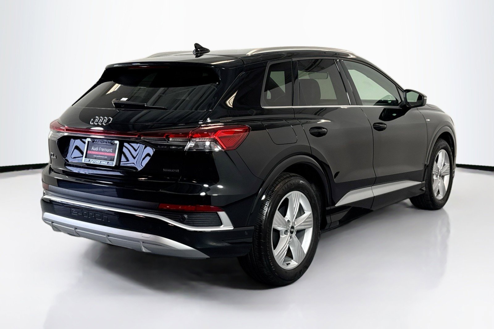 New 2026 Audi Q4 e-tron Premium Plus image 5