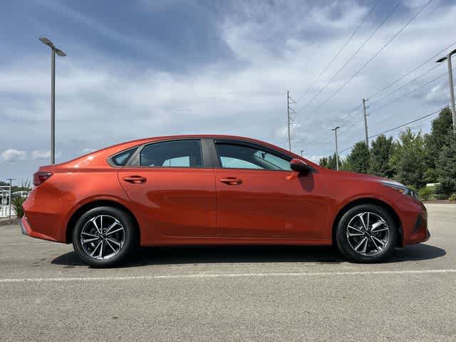 Used 2023 Kia Forte LXS w/ LXS Technology Package FWD image 3
