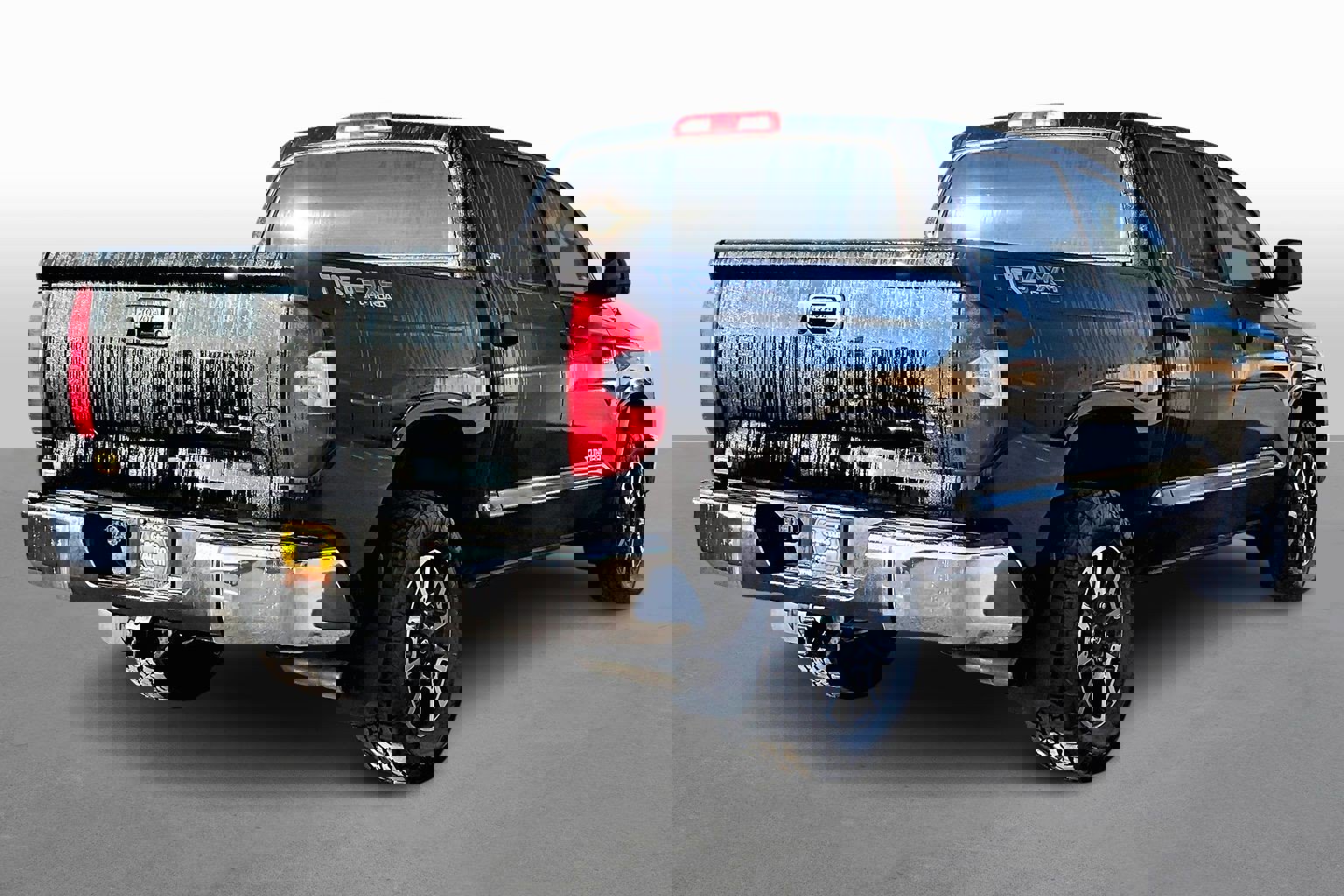 Used 2016 Toyota Tundra SR5 w/ TRD Off Road Package image 2