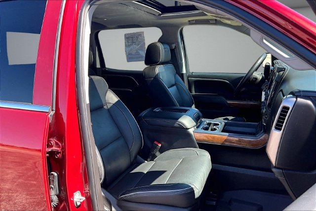 Used 2018 Chevrolet Silverado 1500 High Country AWD/4WD image 29