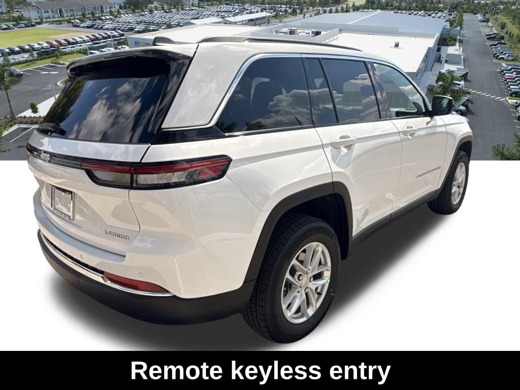 New 2026 Jeep Grand Cherokee Laredo AWD/4WD image 4