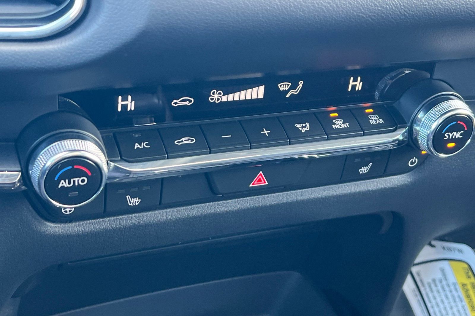 Certified 2025 MAZDA CX-30 2.5 Turbo w/ Premium Package image 19