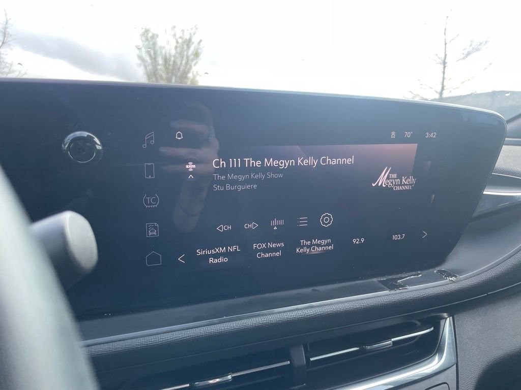 Used 2025 Buick Envista Preferred w/ Convenience I Package image 16