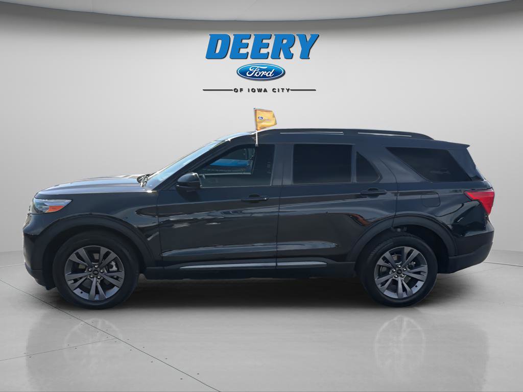 Certified 2023 Ford Explorer XLT w/ Equipment Group 202A AWD/4WD image 7