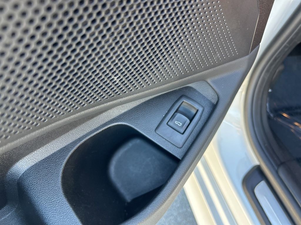 Used 2025 BMW 330i xDrive Sedan image 38