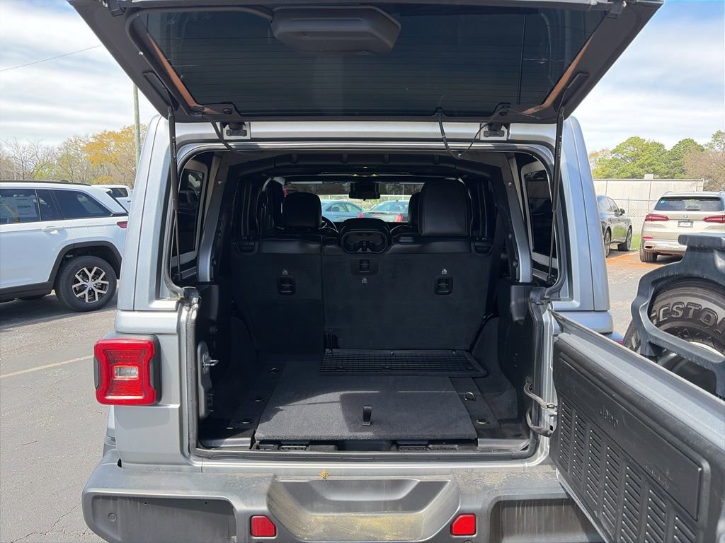 Used 2021 Jeep Wrangler Unlimited Sahara image 10