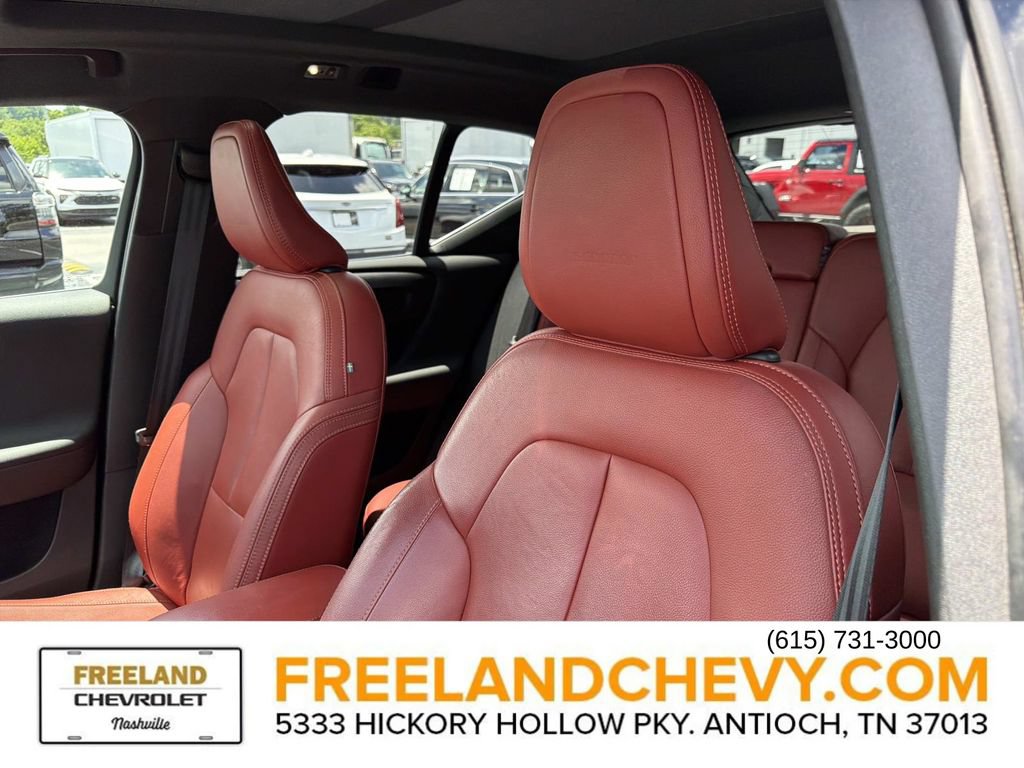 Used 2019 Volvo XC40 T5 Inscription AWD/4WD image 23