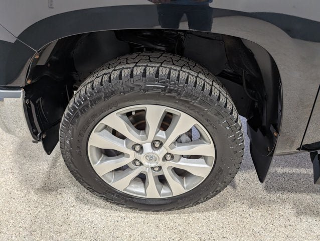 Used 2014 Toyota Tundra Limited w/ Limited Premium Package AWD/4WD image 12
