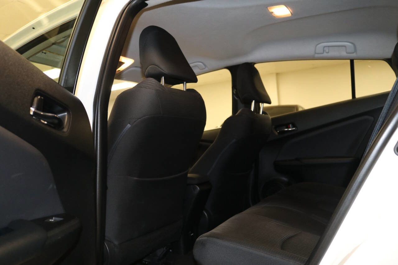 Used 2018 Toyota Prius Three image 65