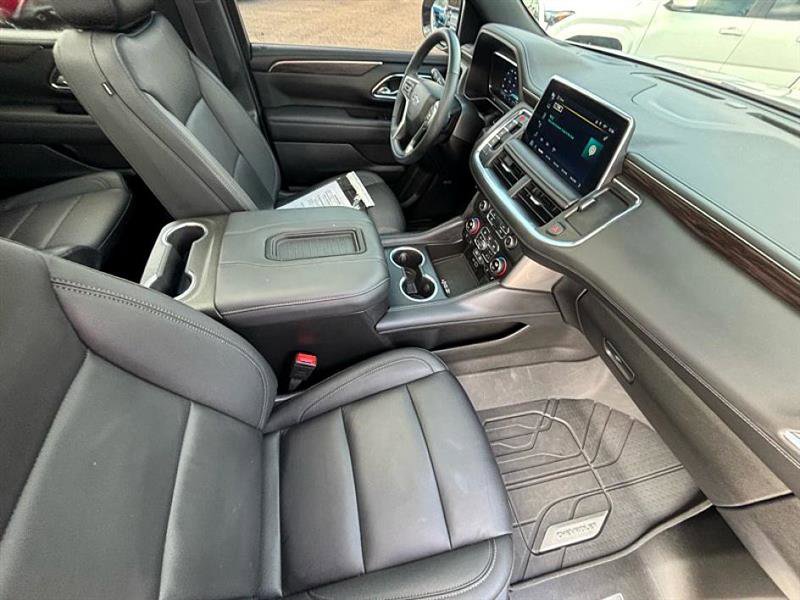 Used 2024 Chevrolet Suburban Z71 w/ Luxury Package image 52