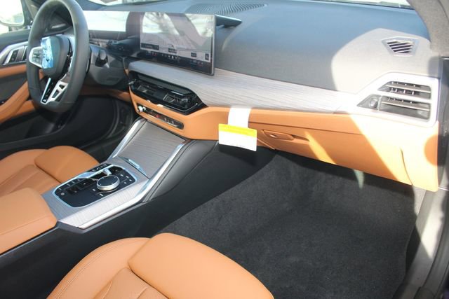 New 2026 BMW 430i xDrive w/ M Sport Package image 25