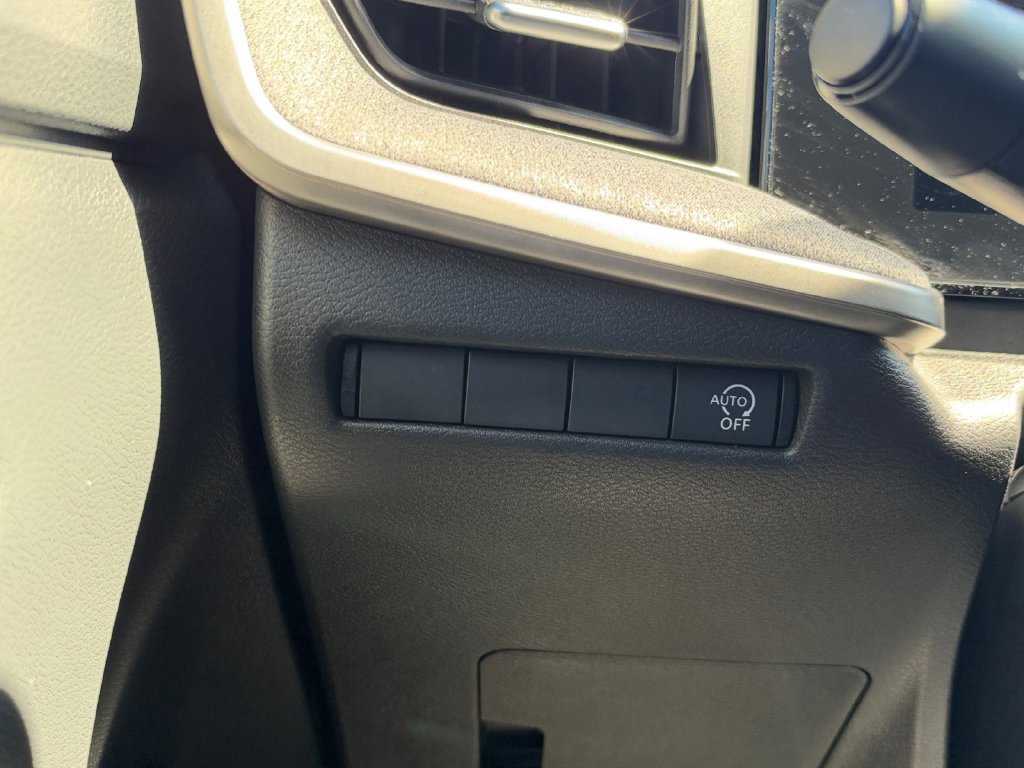 Used 2026 Nissan Kicks SV w/ SV Premium Package FWD image 25