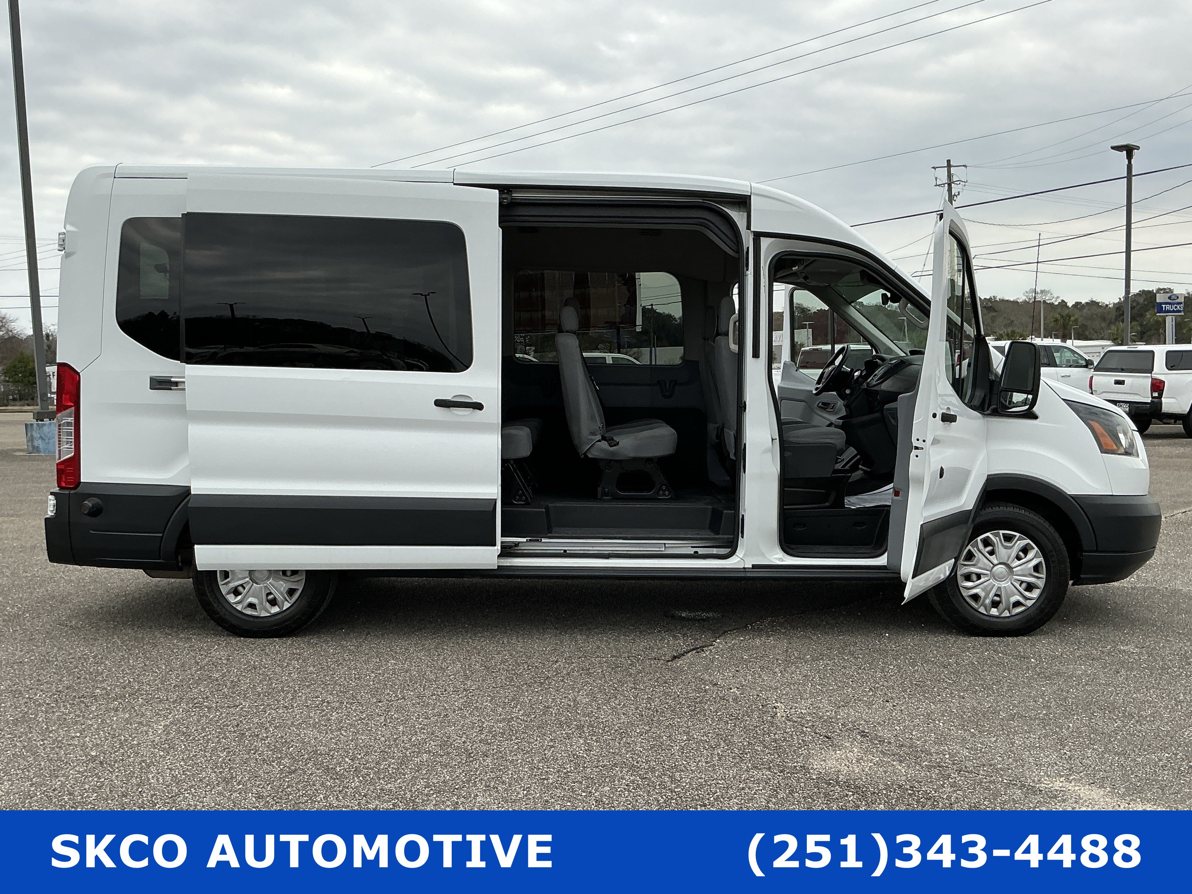 Used 2016 Ford Transit 350 XL RWD image 31
