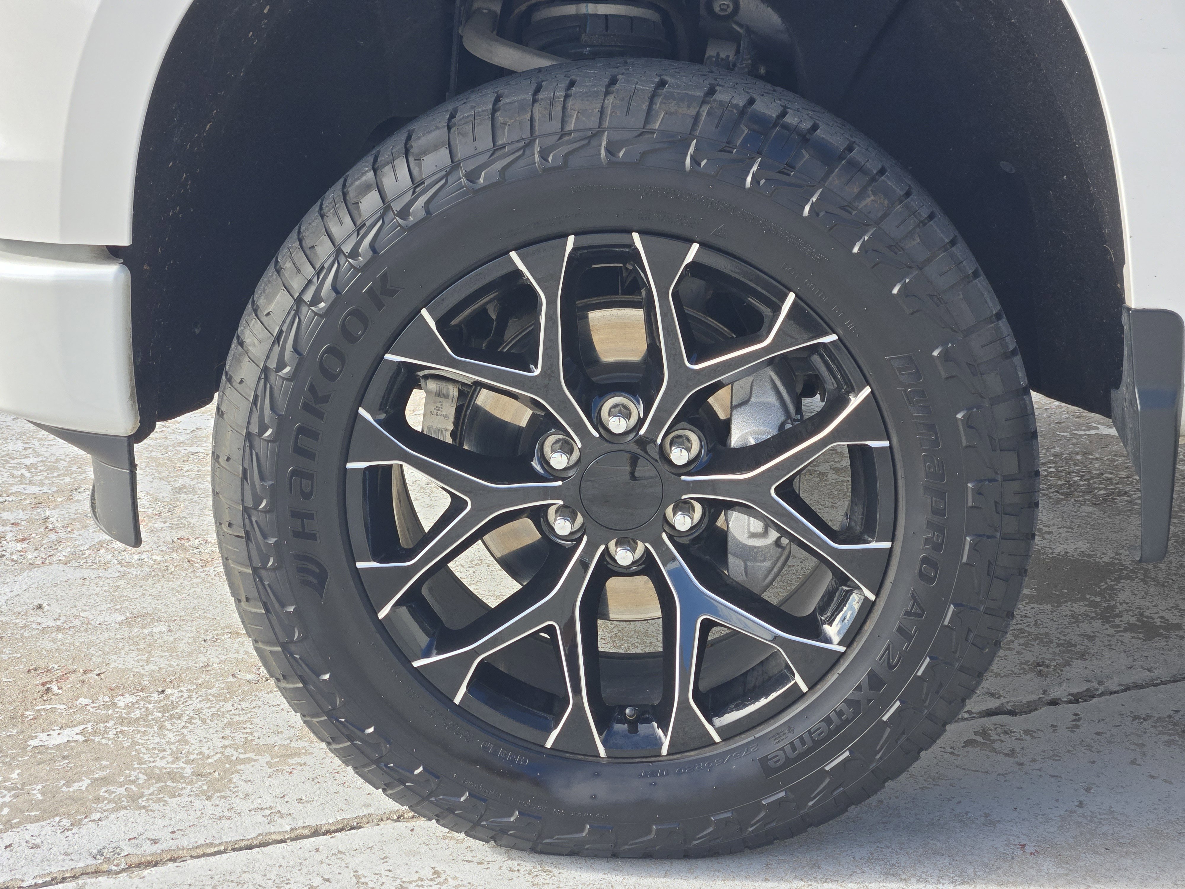 Used 2022 Chevrolet Silverado 1500 High Country w/ Technology Package image 14