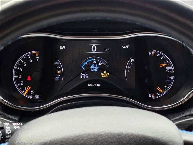 Used 2019 Jeep Grand Cherokee Laredo AWD/4WD image 27