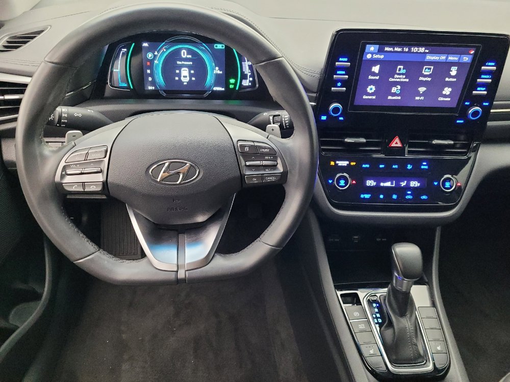 Used 2021 Hyundai Ioniq SE FWD image 22