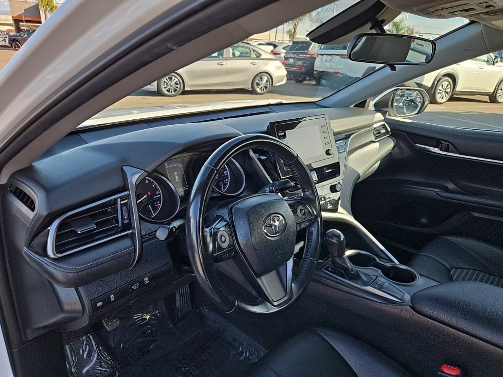 Used 2023 Toyota Camry SE image 12