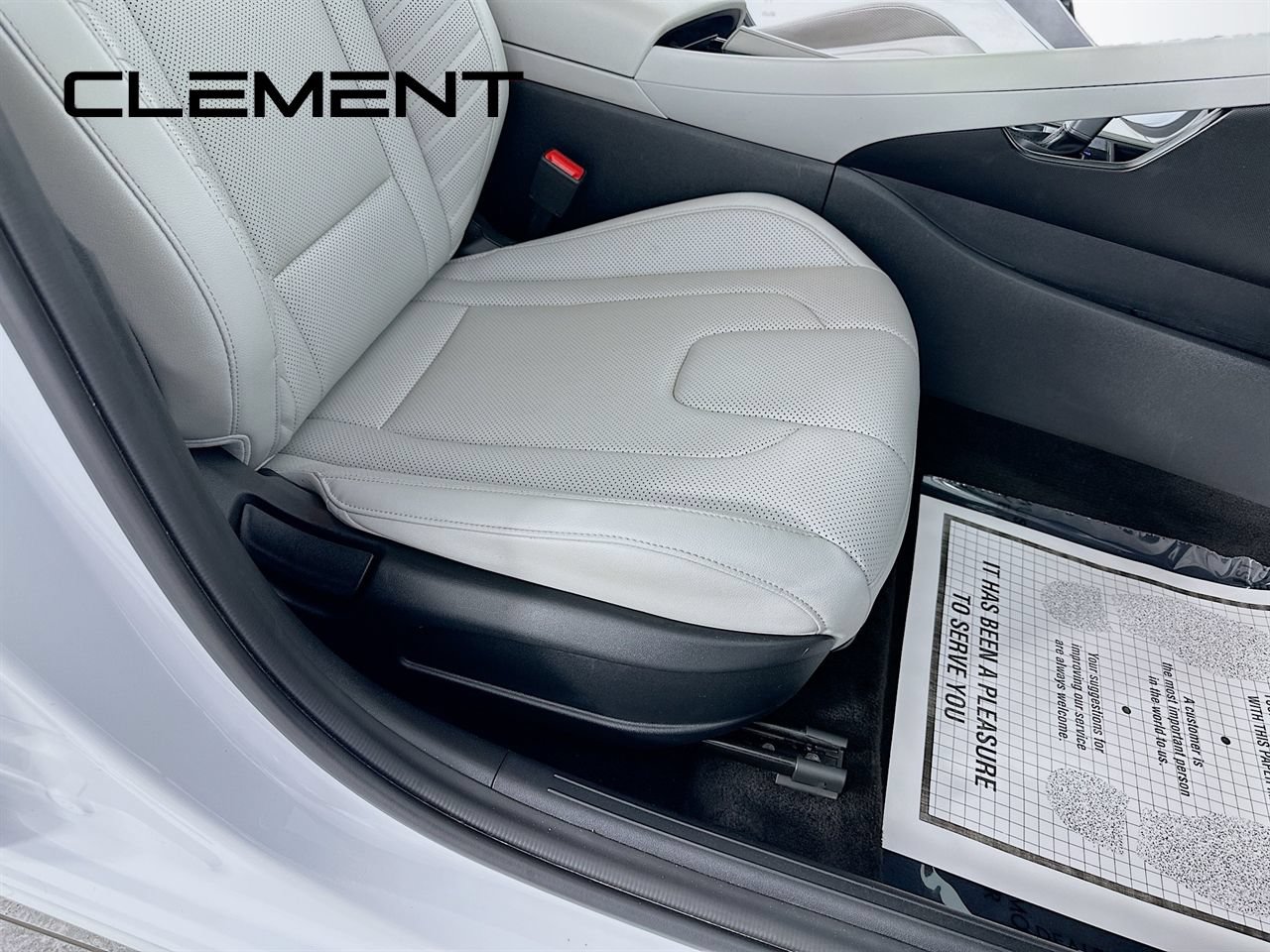 Used 2024 Hyundai Elantra Limited FWD image 34