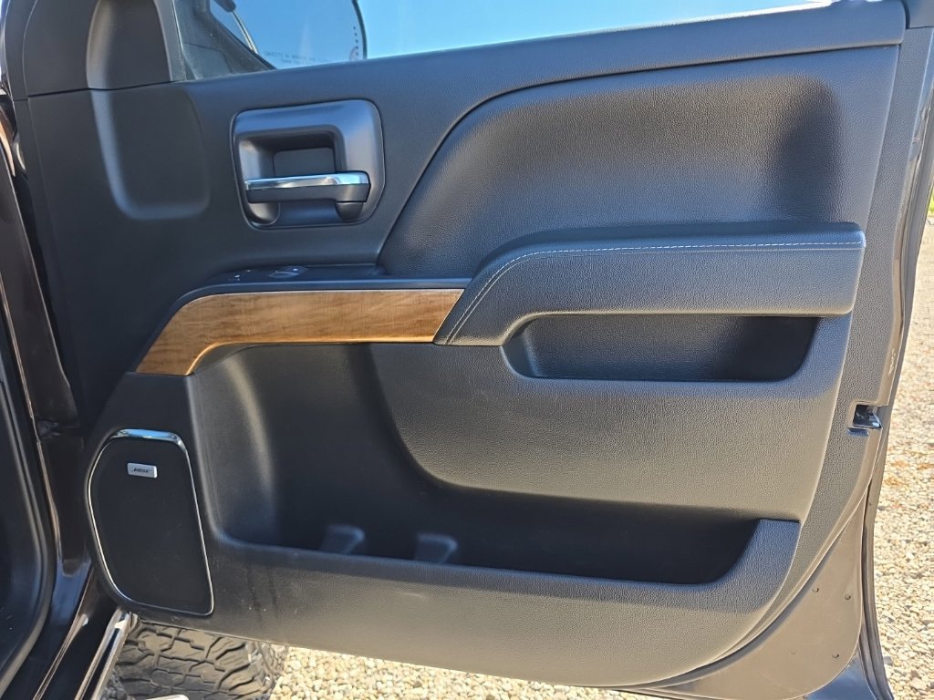 Used 2019 Chevrolet Silverado 2500 LTZ w/ Duramax Plus Package AWD/4WD image 21