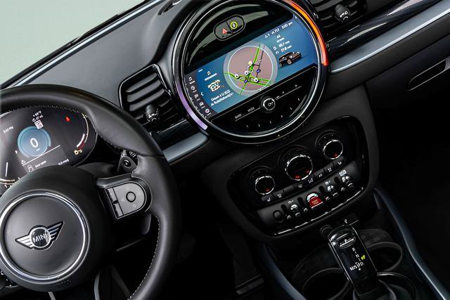 Used 2024 MINI Cooper Clubman S w/ Signature Upholstery Package image 17