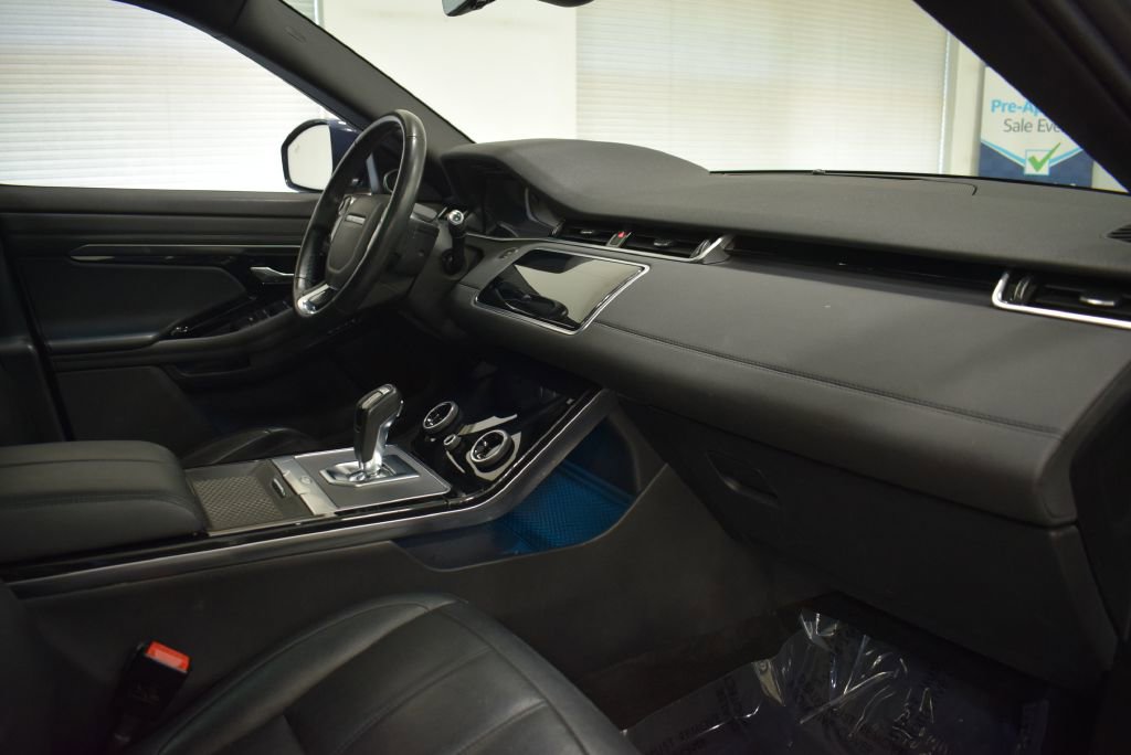 Used 2020 Land Rover Range Rover Evoque SE image 18