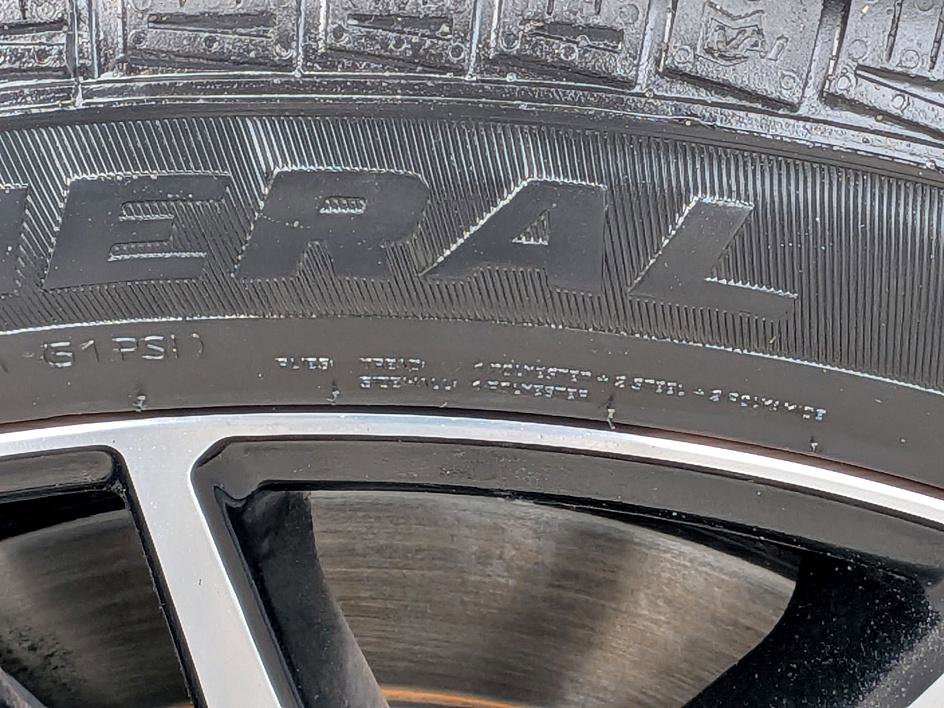 Used 2022 Toyota Camry SE image 13