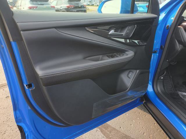 New 2025 Chevrolet Blazer EV LT image 6