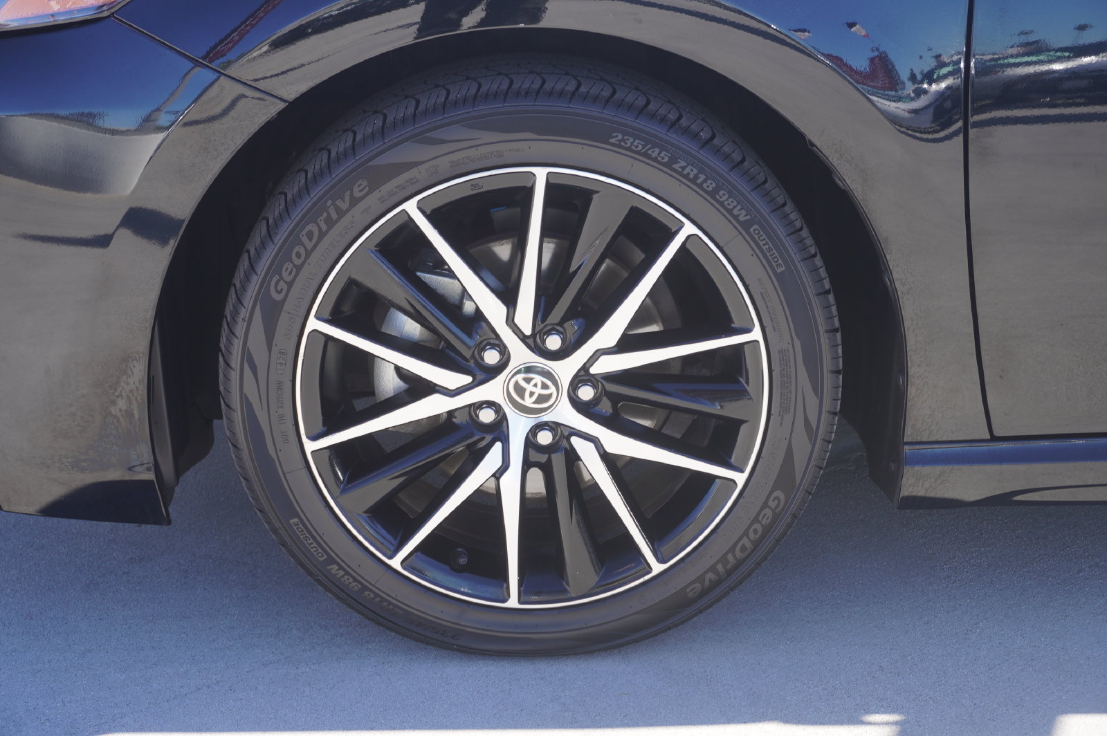 Certified 2024 Toyota Camry SE FWD image 22