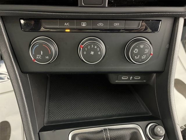 Used 2024 Volkswagen Jetta S image 27