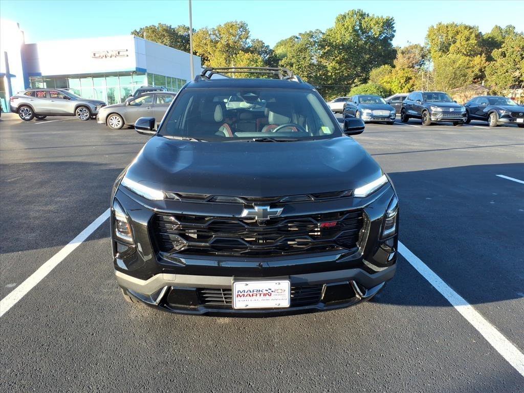 Used 2025 Chevrolet Equinox RS image 2