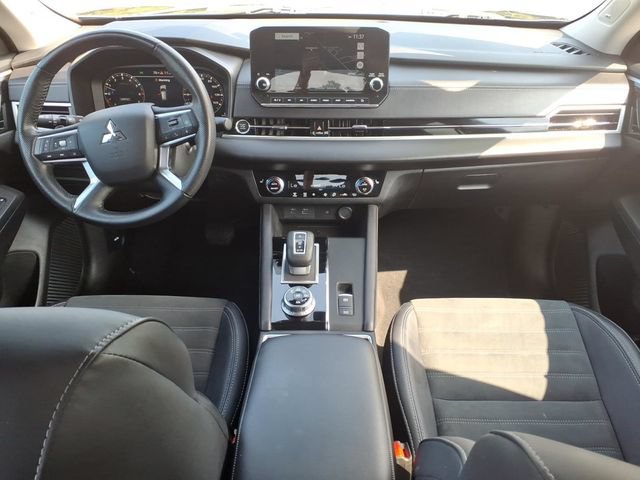 Used 2024 Mitsubishi Outlander SE AWD/4WD image 27