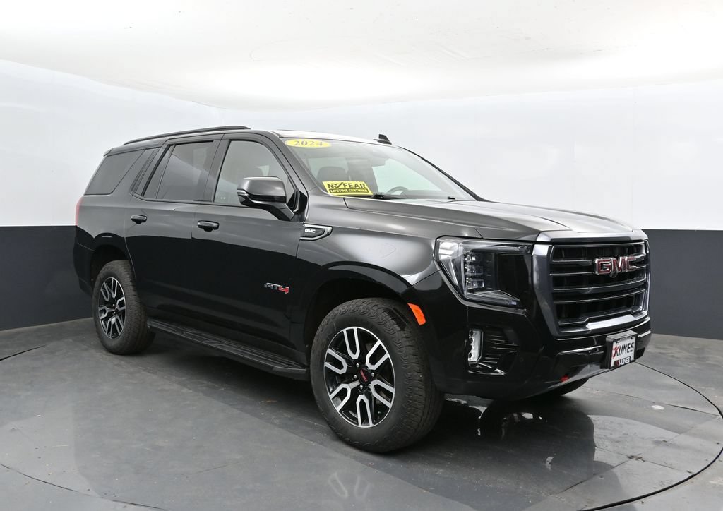 Used 2024 GMC Yukon AT4 w/ Technology Package AWD/4WD image 6