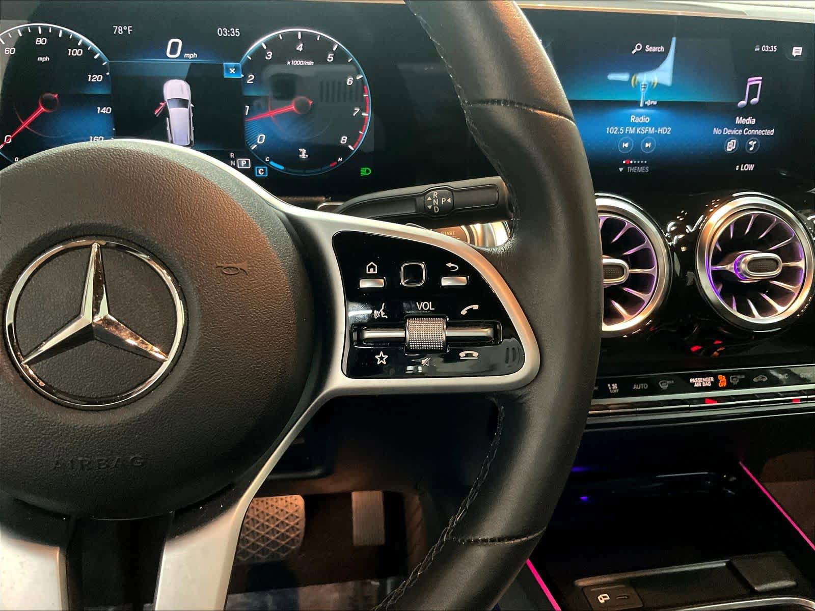 Used 2020 Mercedes-Benz GLB 250 4MATIC image 21