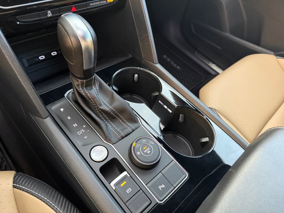 Used 2021 Volkswagen Atlas Cross Sport SEL image 24