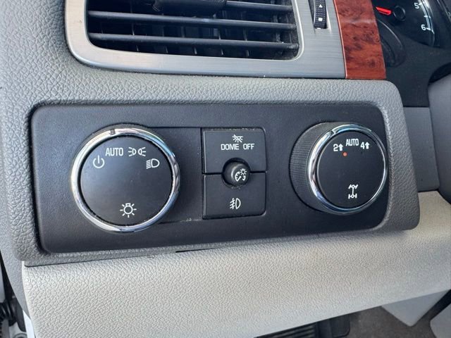 Used 2012 Chevrolet Tahoe LT w/ Luxury Package AWD/4WD image 14