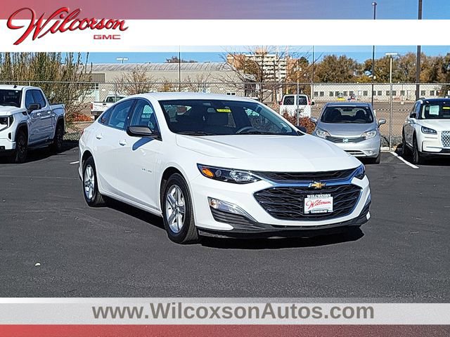 Used 2022 Chevrolet Malibu LS FWD image 1