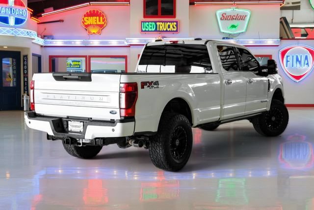 Used 2021 Ford F350 Platinum AWD/4WD image 3