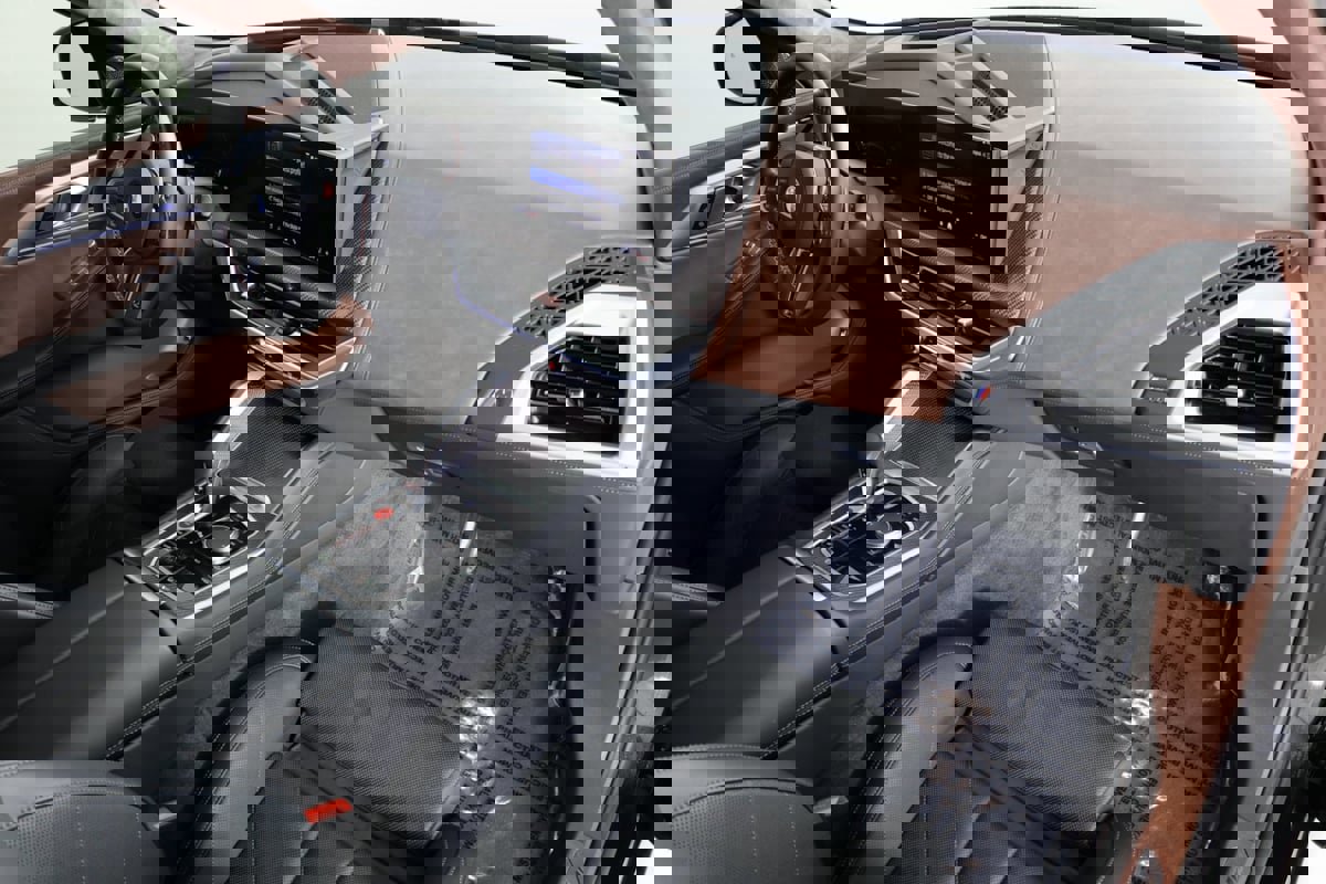 Used 2026 BMW XM Label Red image 32